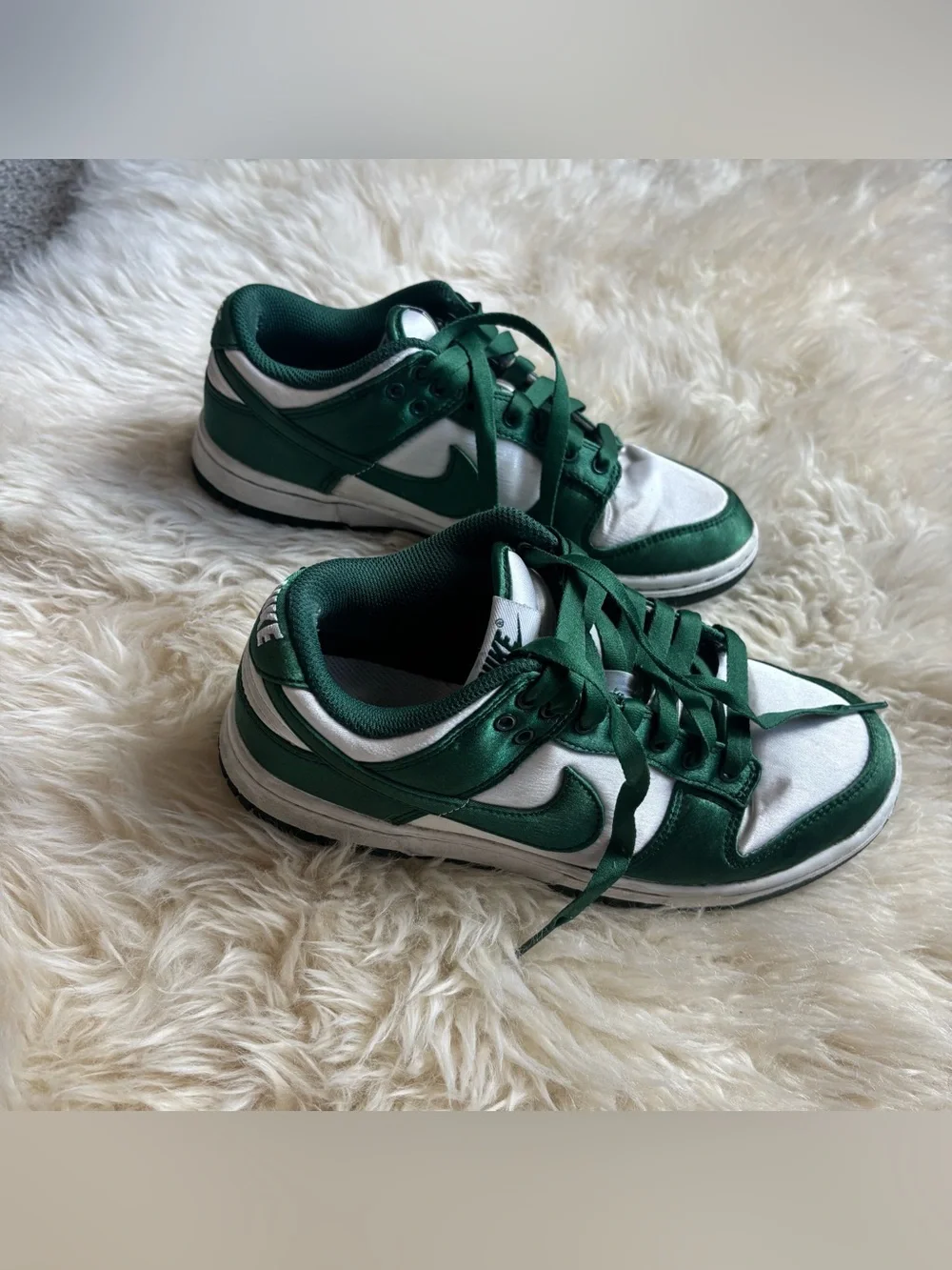 Nike Women's Dunk Low Satin Green, Size 6.